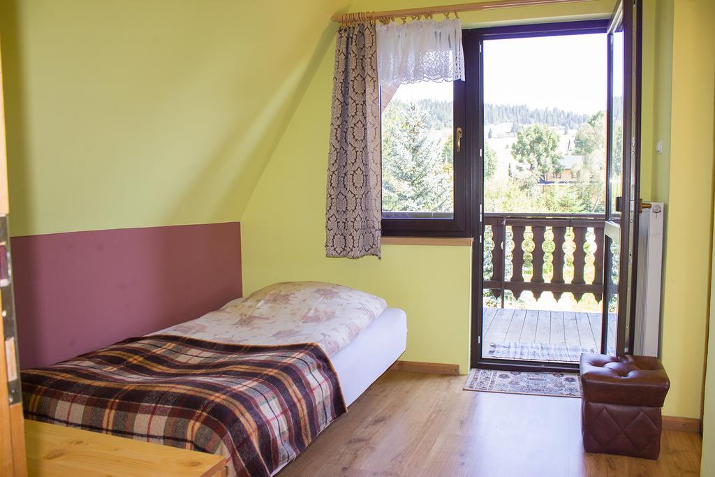 Hacjenda - Apartamenty I Pokoje Goscinne Czarna Gora Exterior photo