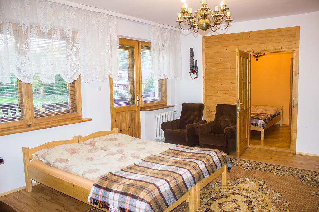 Hacjenda - Apartamenty I Pokoje Goscinne Czarna Gora Exterior photo