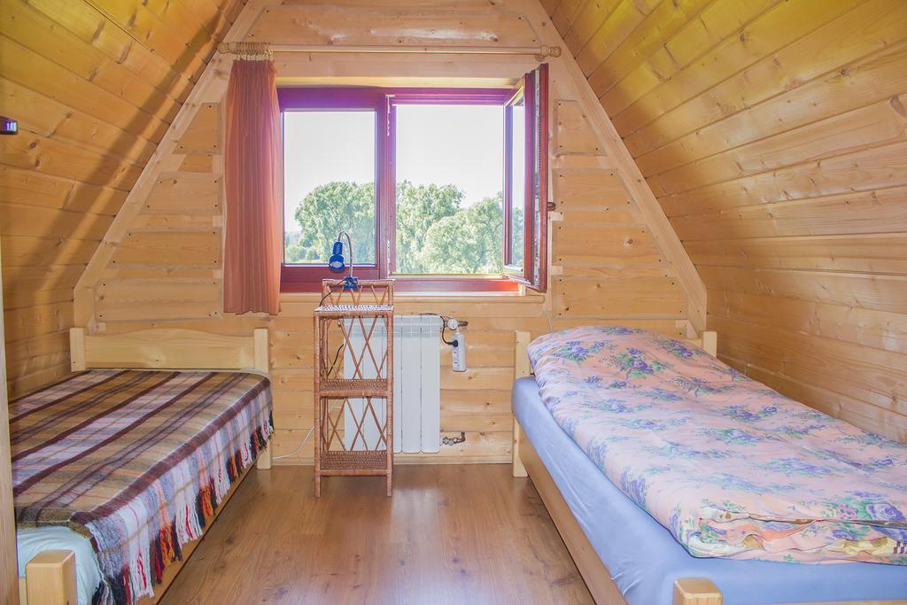 Hacjenda - Apartamenty I Pokoje Goscinne Czarna Gora Exterior photo