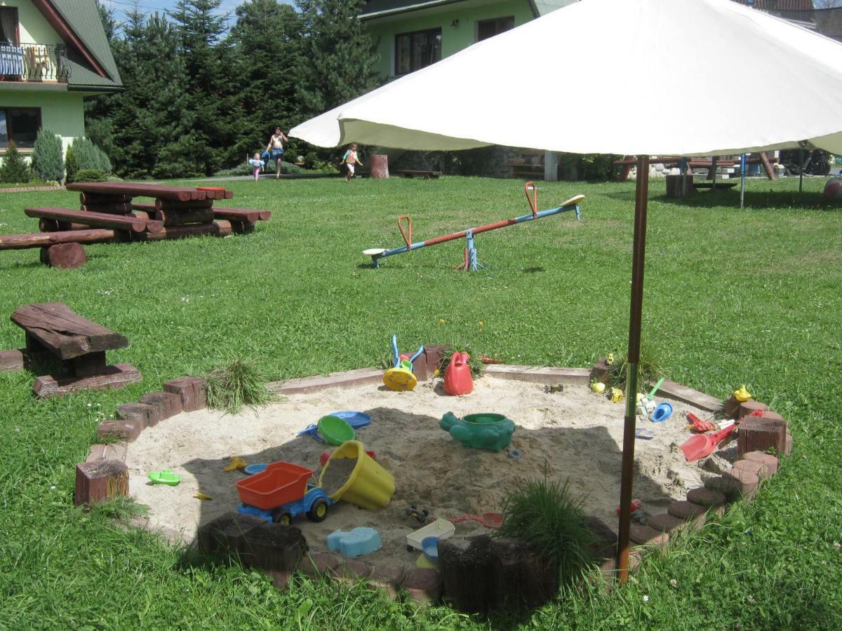 Hacjenda - Apartamenty I Pokoje Goscinne Czarna Gora Exterior photo